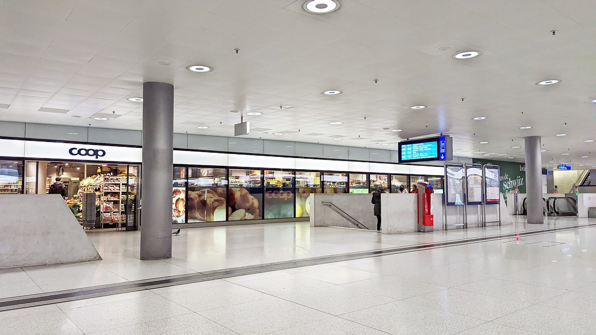 ShopVille-Zurich main station – shop in the main station